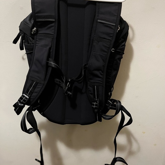 Lululemon run all day 15L backpack black - Picture 12 of 14